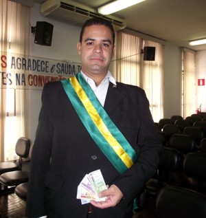 Partido da Republica realiza convenção na Câmara de Divinópolis com a presença de Vladimir (PSDB) e ausência de Jaime Martins (PR).